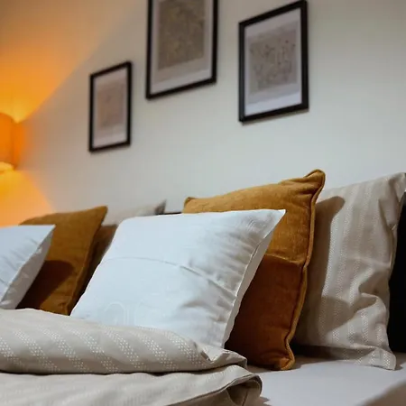 Royal - Private Parking, Garden And Terrace Negotin