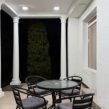 Royal - Private Parking, Garden And Terrace *